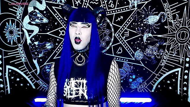 naomi_satan
