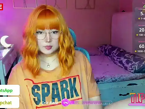 Alicia_Rose69