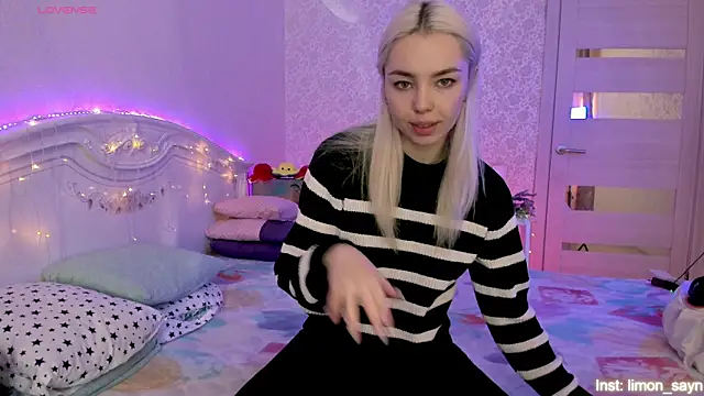 LillyMoure_
