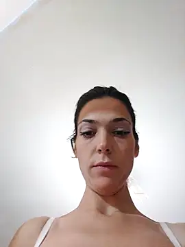 Webcam Model (Medusaaaaaaaa)  is live.Free join now!