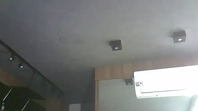 skinnykitten - SkinnyKitten's free webcam - UK Sex Cams
