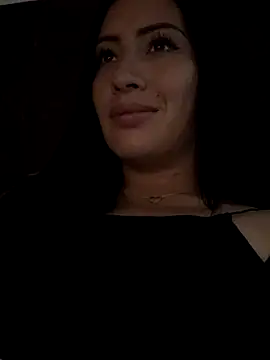 saris_moon webcam stripchat model stream image