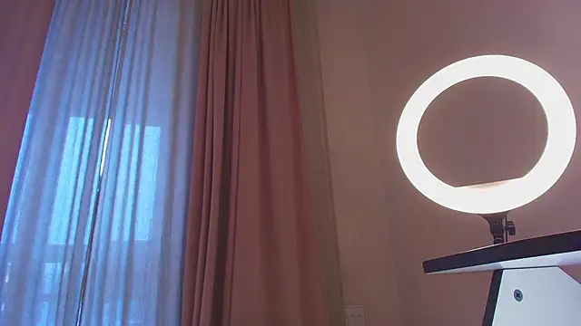 Eva_Davi