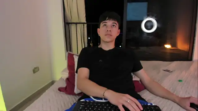 Preview of mrhot_night