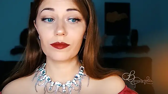 MissBeverlyMills