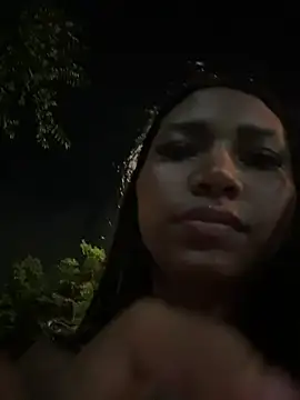 Webcam Model (Barbiebrunette_)  is live.Free join now!