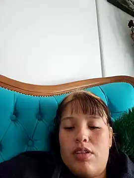 Webcam Model (LorenRosse)  is live.Free join now!
