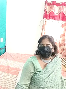 Webcam Model (tamil-aunt)  is live.Free join now!