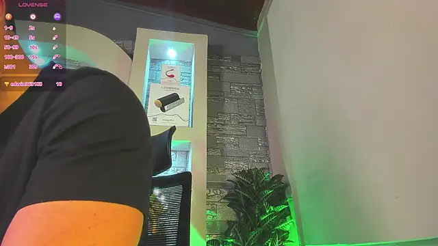 dominic_de_luca live cam screenshot male on Bagaboante — Live Sex Chat & Cams