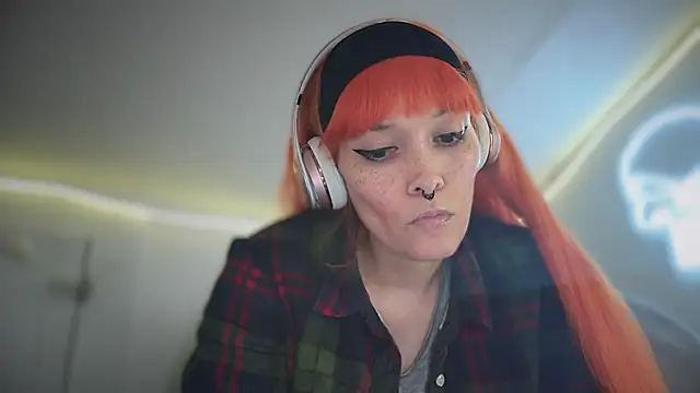 FRRANNKIE's Stripchat show and profile