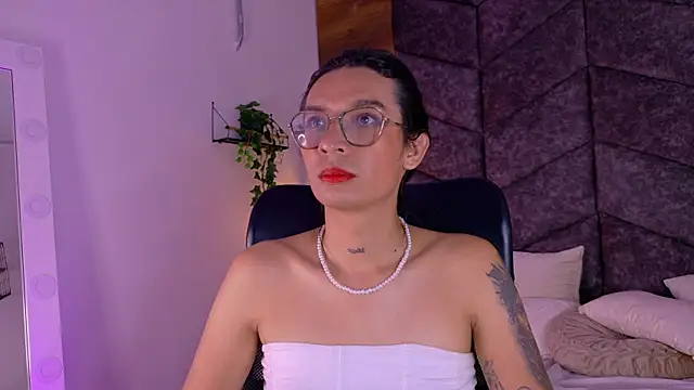 Preview of lauraagomezz__
