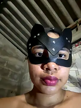 Webcam Model (Kyra__Rose)  is live.Free join now!