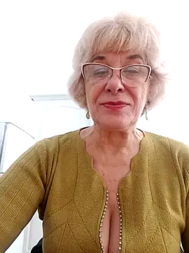 Webcam Model (52MiaLove02)  is live.Free join now!