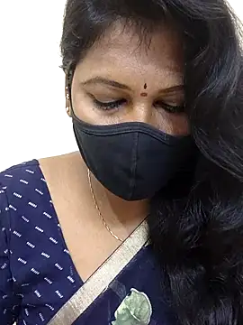 Webcam Model (thamarai)  is live.Free join now!
