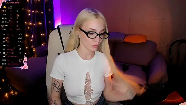 AnyaTaylor_