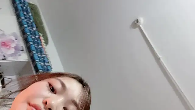 Nhi999