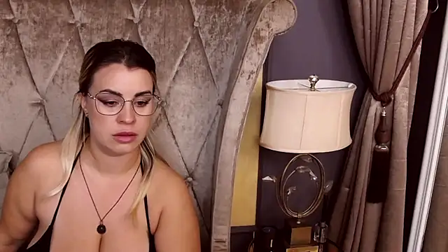 BustyGizelle
