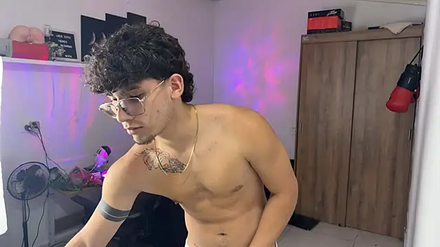 Kisan_Smith live cam
