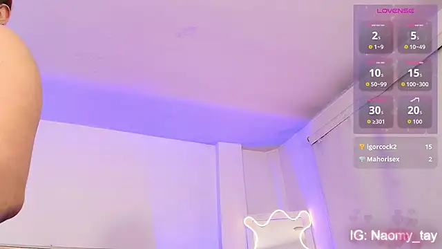 Naomy_tay1