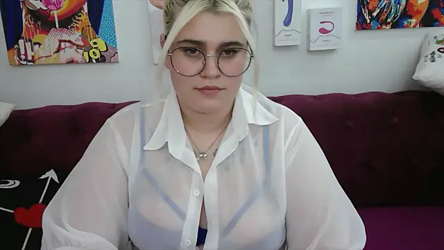 Amber_Monro