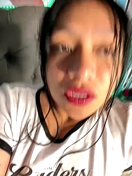 Webcam Model (Im_Little)  is live.Free join now!