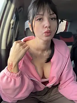 JulliaVegas live cam