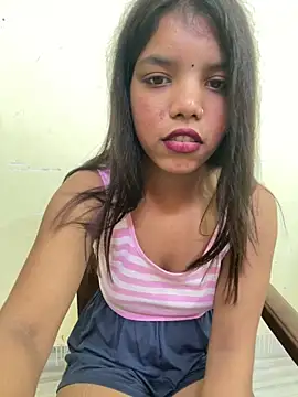 Webcam Model (sexy_body-00)  is live.Free join now!