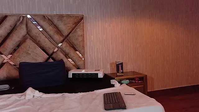 Aurora_jones11