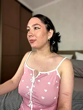 curvywoman- - CurvyWoman-'s free webcam - UK Sex Cams