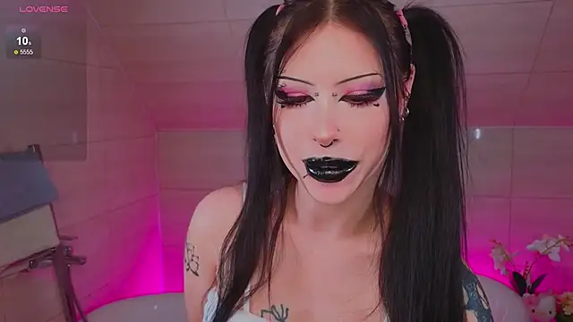 venomeowww__