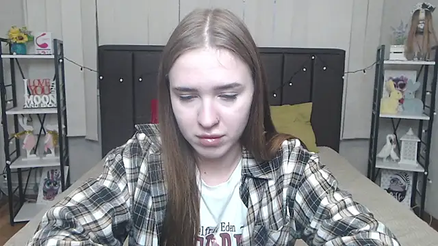 LauraHlot