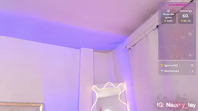 Naomy_tay1