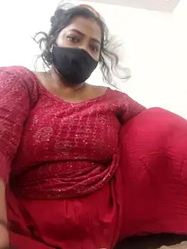 Webcam Model (zeepe19)  is live.Free join now!