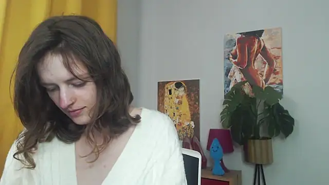 juicyNadine