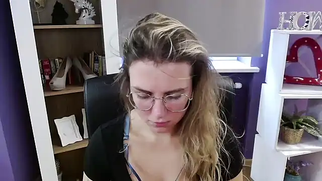 Zoey_Erotic