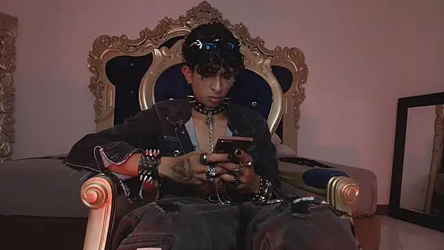 Maximo_king