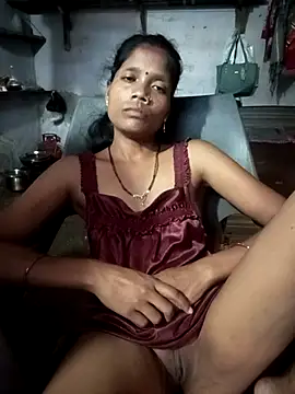 Webcam Model (SEXY-MAHI4)  is live.Free join now!