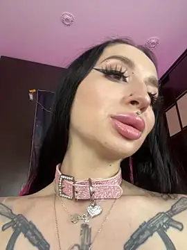 Molly__Moon
