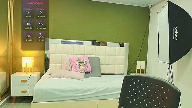 nahomy_keller webcam stripchat model stream image