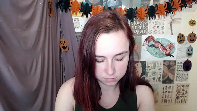 VeryVeryVeryShy_ live cam screenshot female from Ukraine on CUM.show – Splashy Live Cam Performances