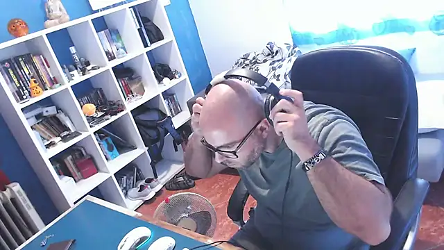 ravingr4d4