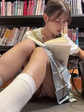 Adora188 live cam