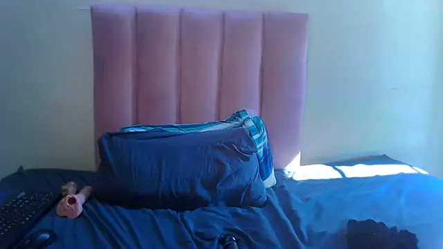 RoxyLuv77