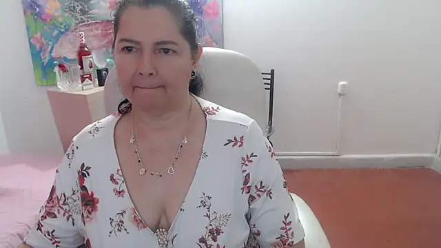 leonela_69