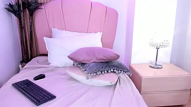 zoe_lee___