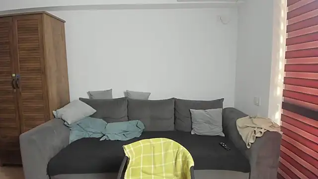 zkkblitz - ZkkBlitz's free webcam