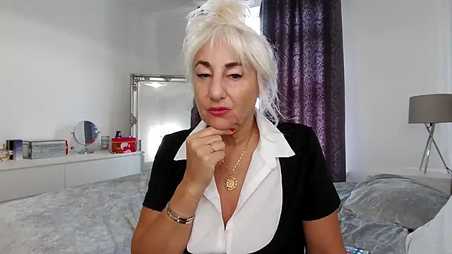 TanyaTaylor45