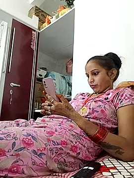Hotty-Nidhi
