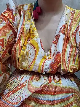 jihane-44's Stripchat show and profile