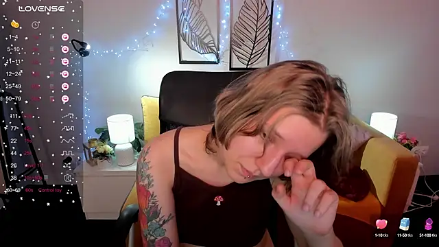 Hailey_Foxy
